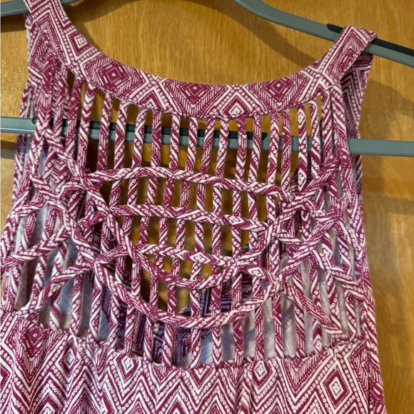 Multicolor pink tank with lattice back detail - Picture 3 of 6